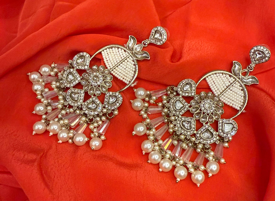Off-White Kundan & Pearl Drop Earrings