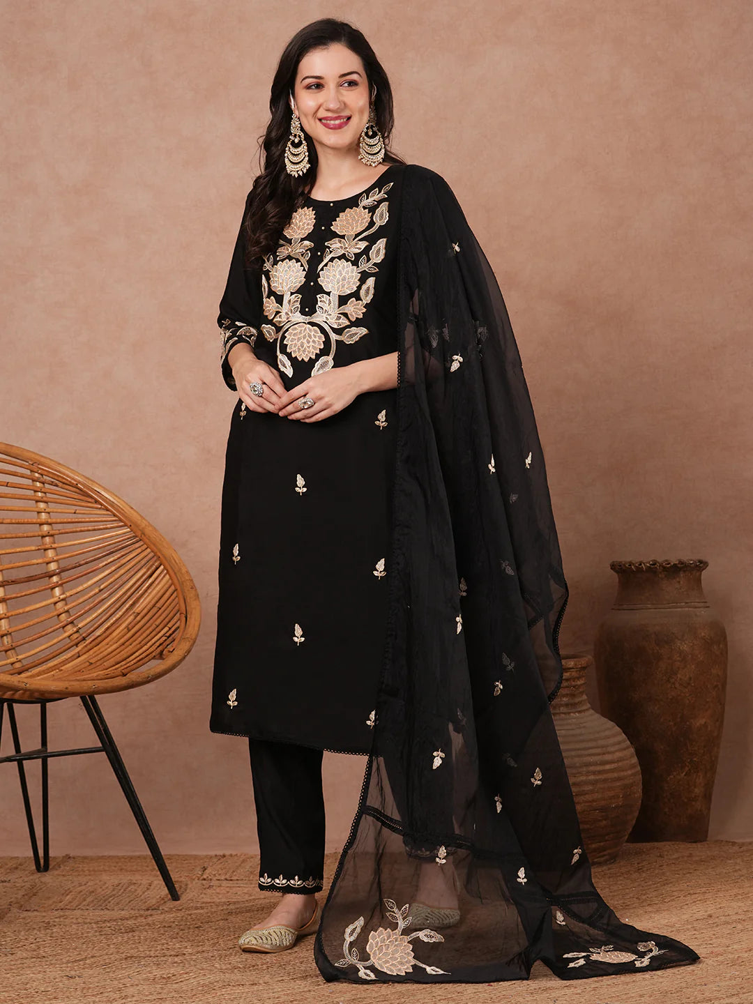 Black Floral Embroidered Straight Fit Kurta Set