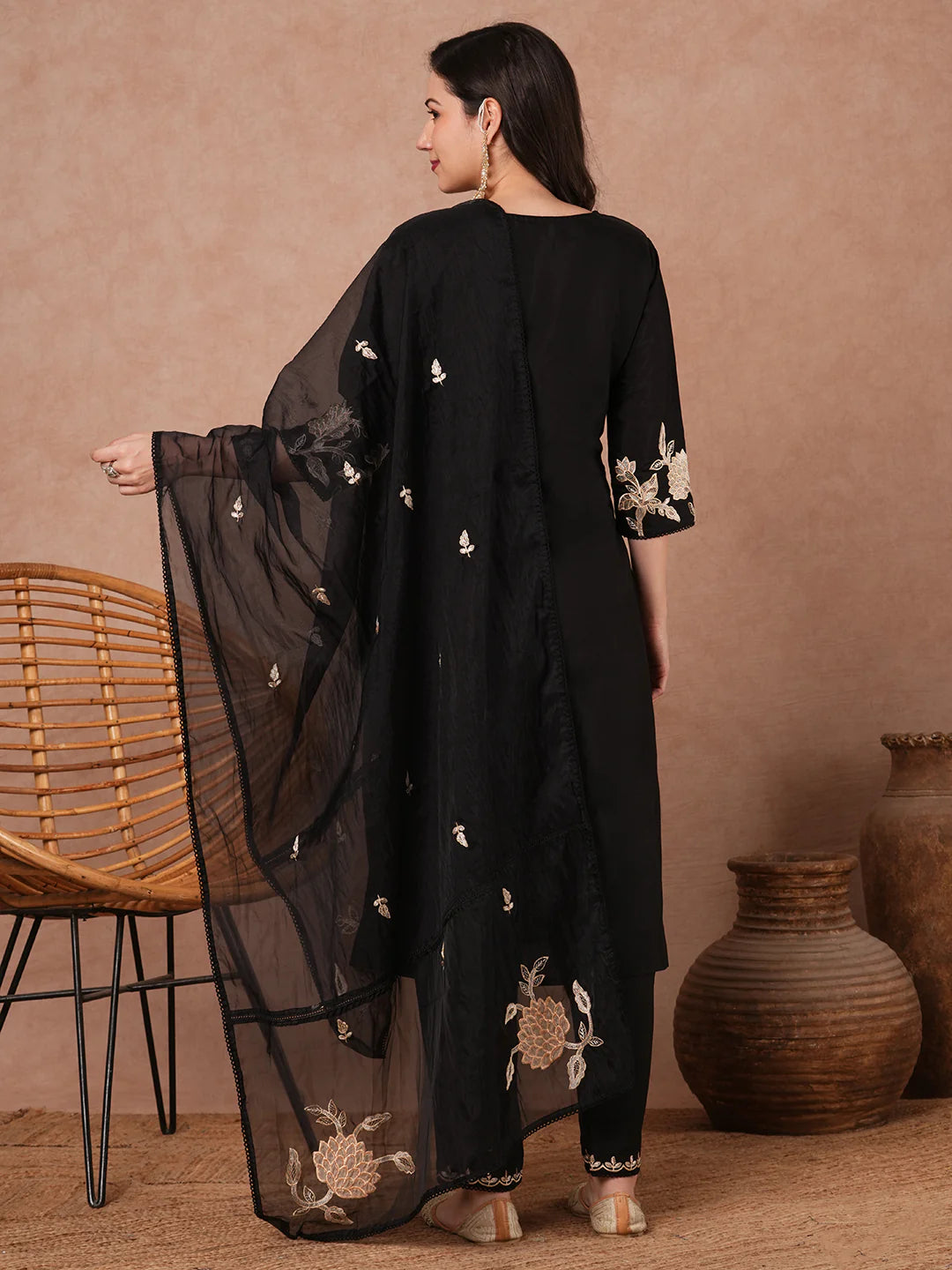 Black Floral Embroidered Straight Fit Kurta Set