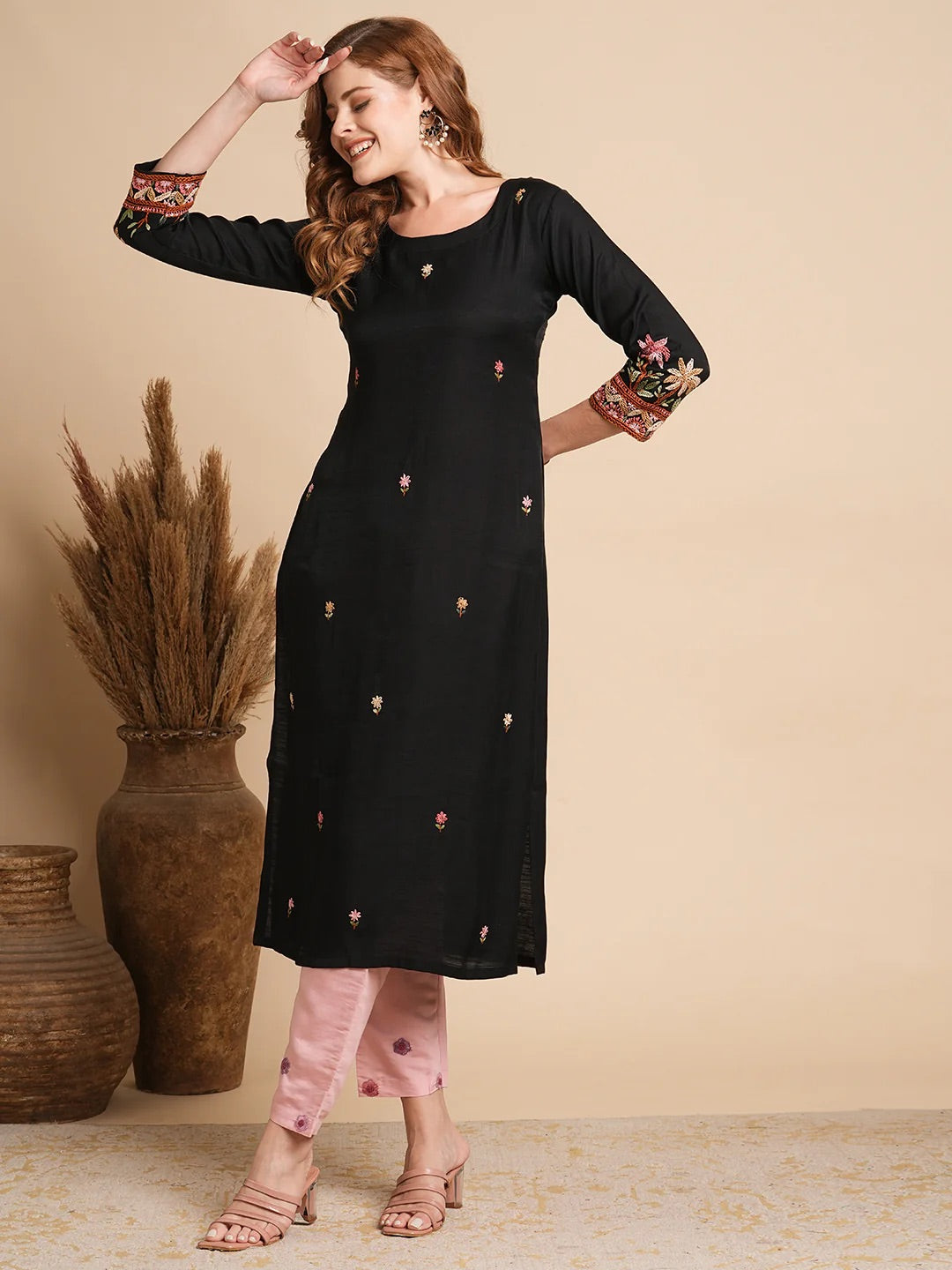 Floral Hand Embroidered Straight Fit Kurta - Black