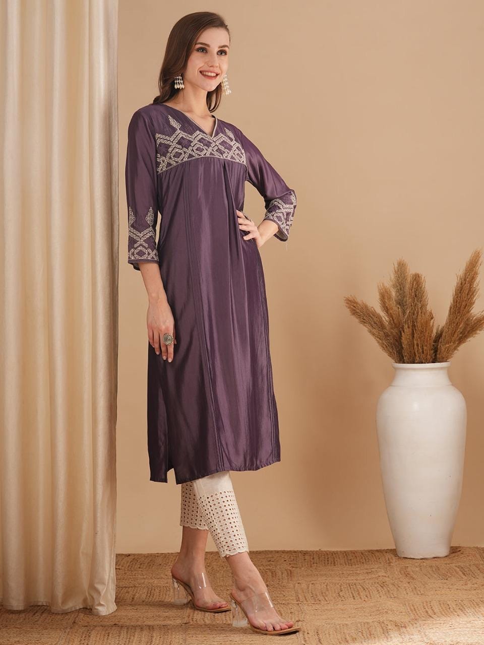 Purple Muslin Silk Kurta: Embroidered Ethnic Tunic