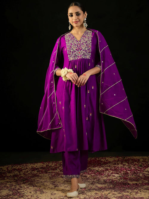 Purple Embroidered Kurta Pant Set: Silk Blend Dupatta