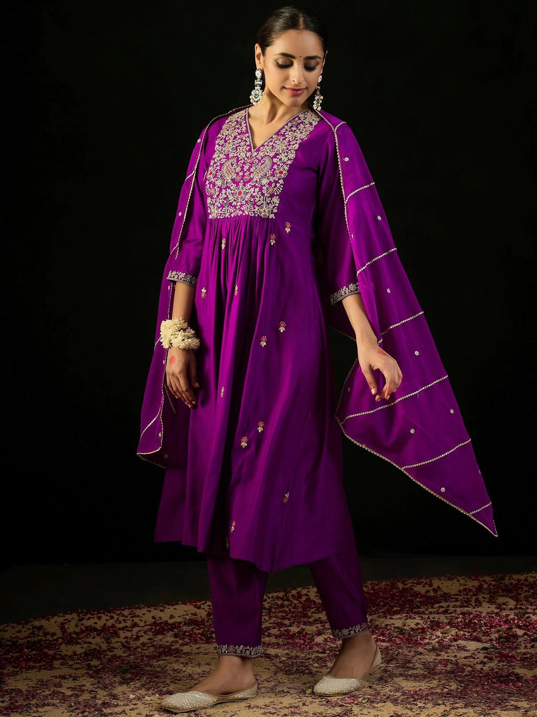Purple Embroidered Kurta Pant Set: Silk Blend Dupatta