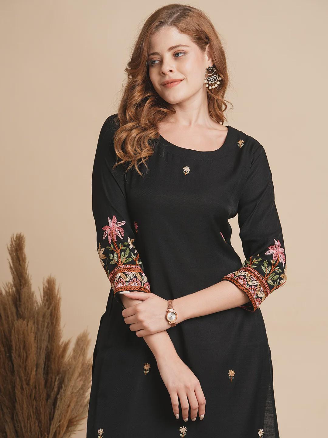 Floral Hand Embroidered Black Silk Blend Kurta