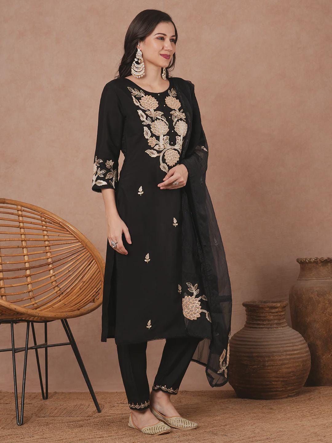 Black Floral Embroidered Straight Fit Kurta Set