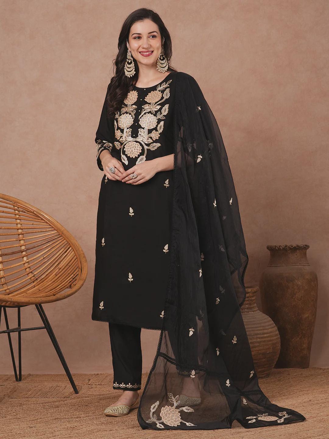 Black Floral Embroidered Straight Fit Kurta Set