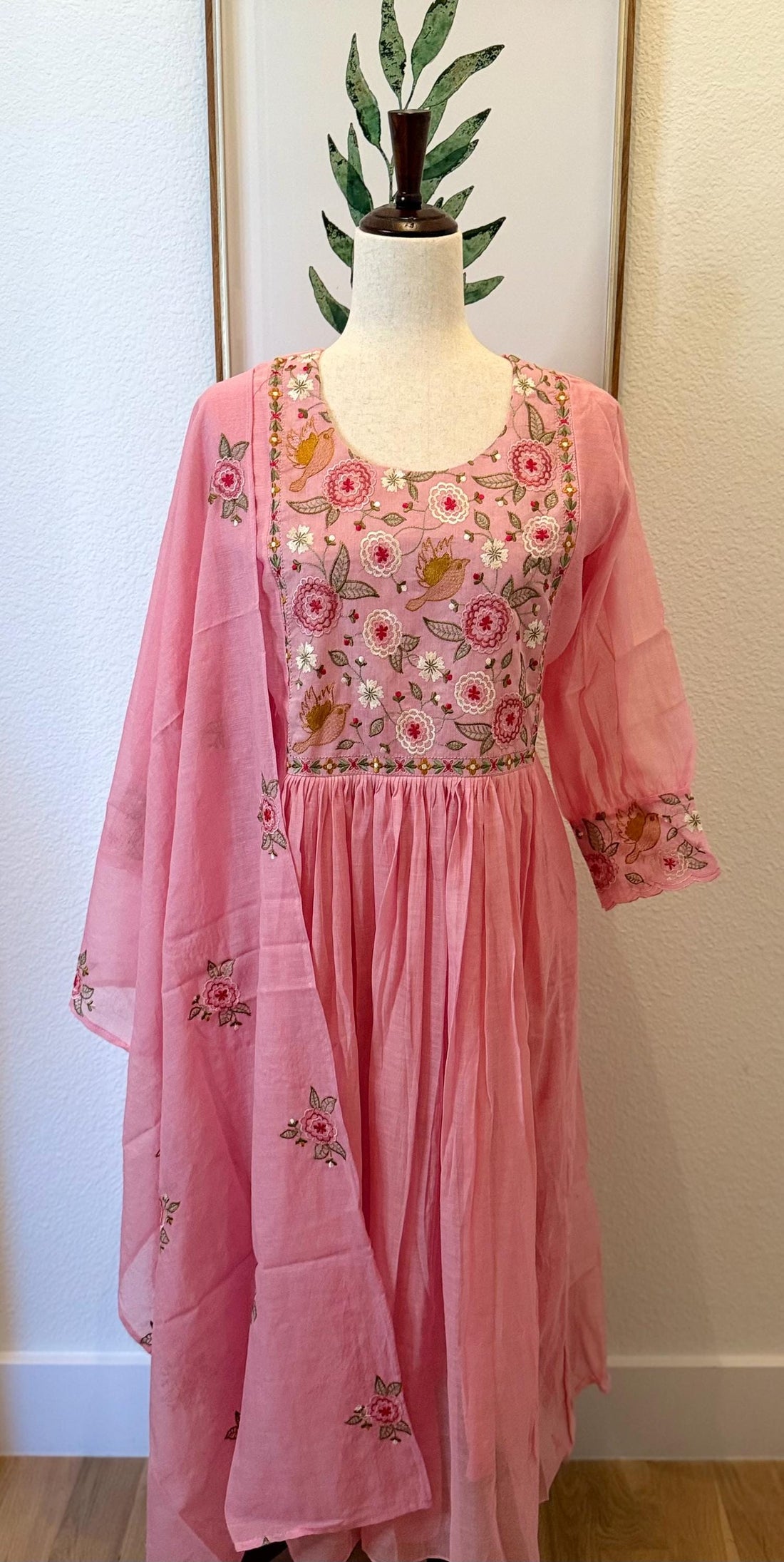 Pink Mul Chanderi Kurti Set: Floral Embroidery, 3-Piece Indian Outfit