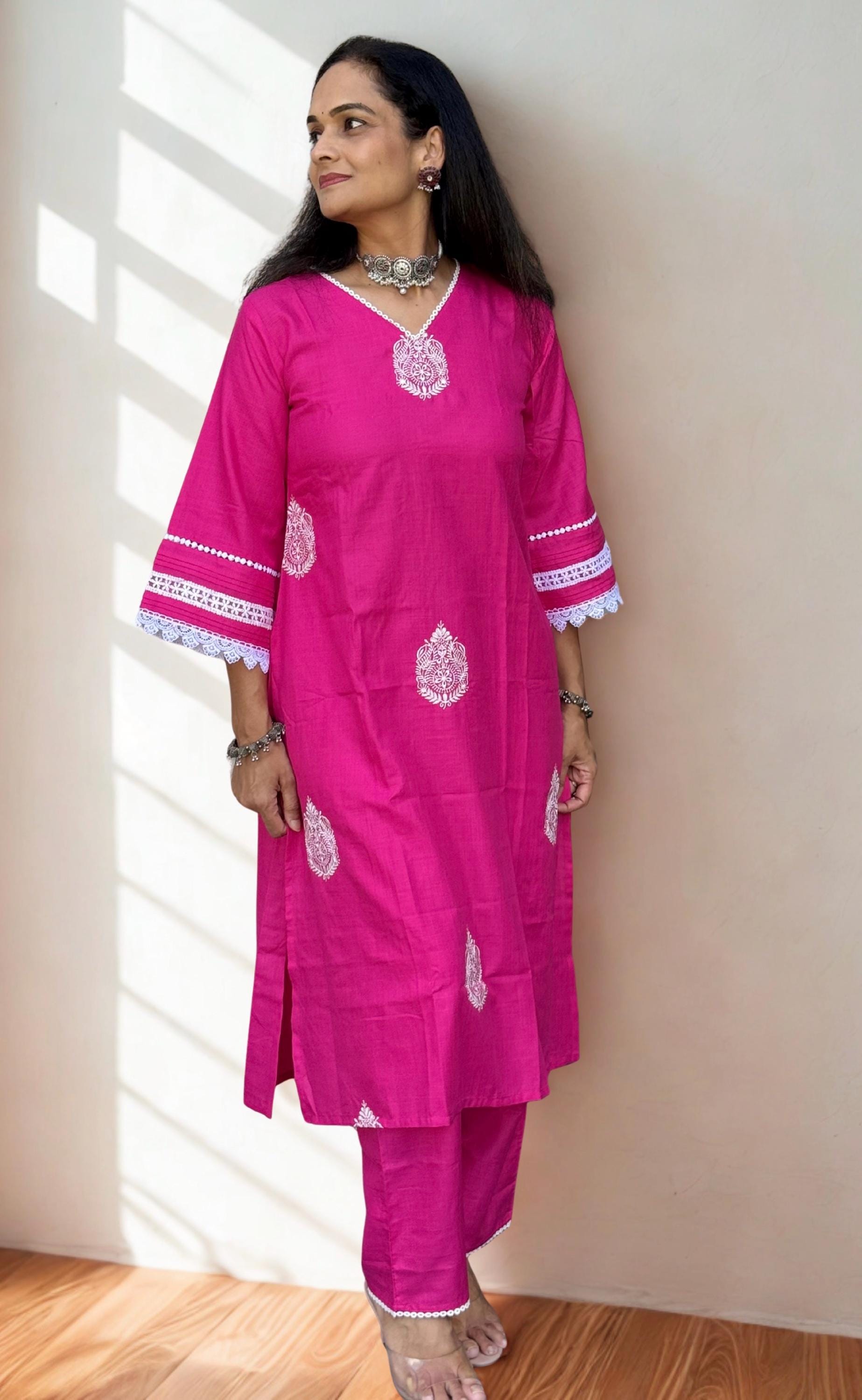 Pink embroided kurta set